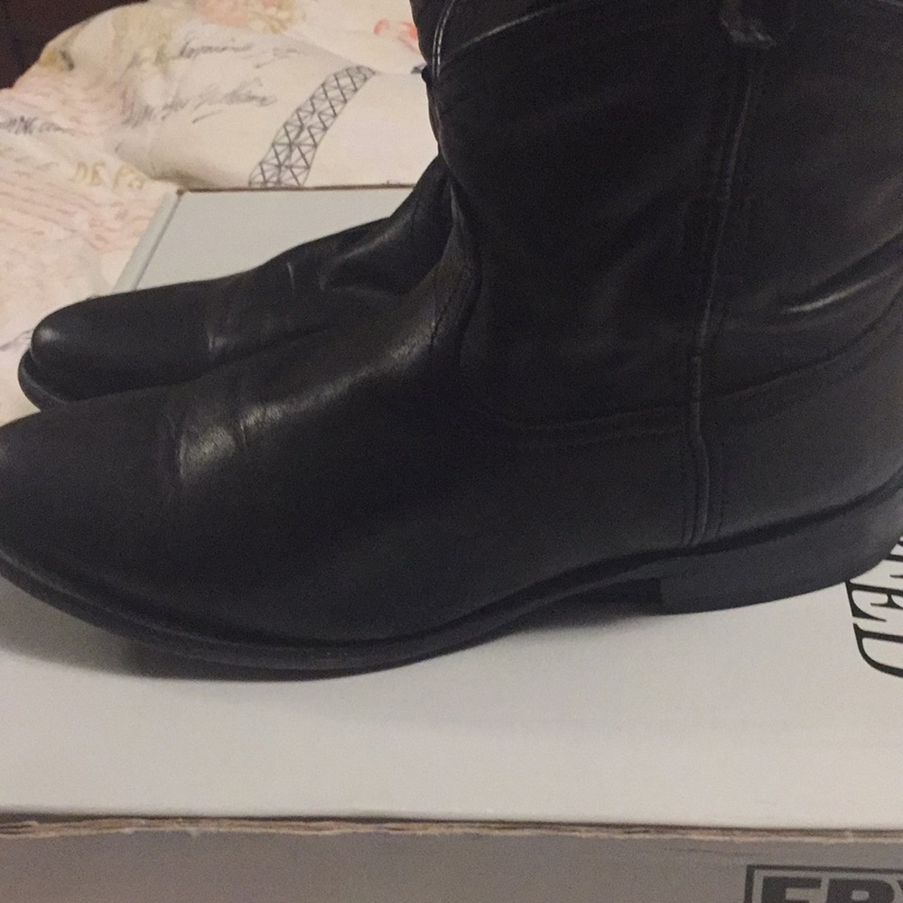 Black Frye Pullon short Leather Boots - Picture 4 of 8